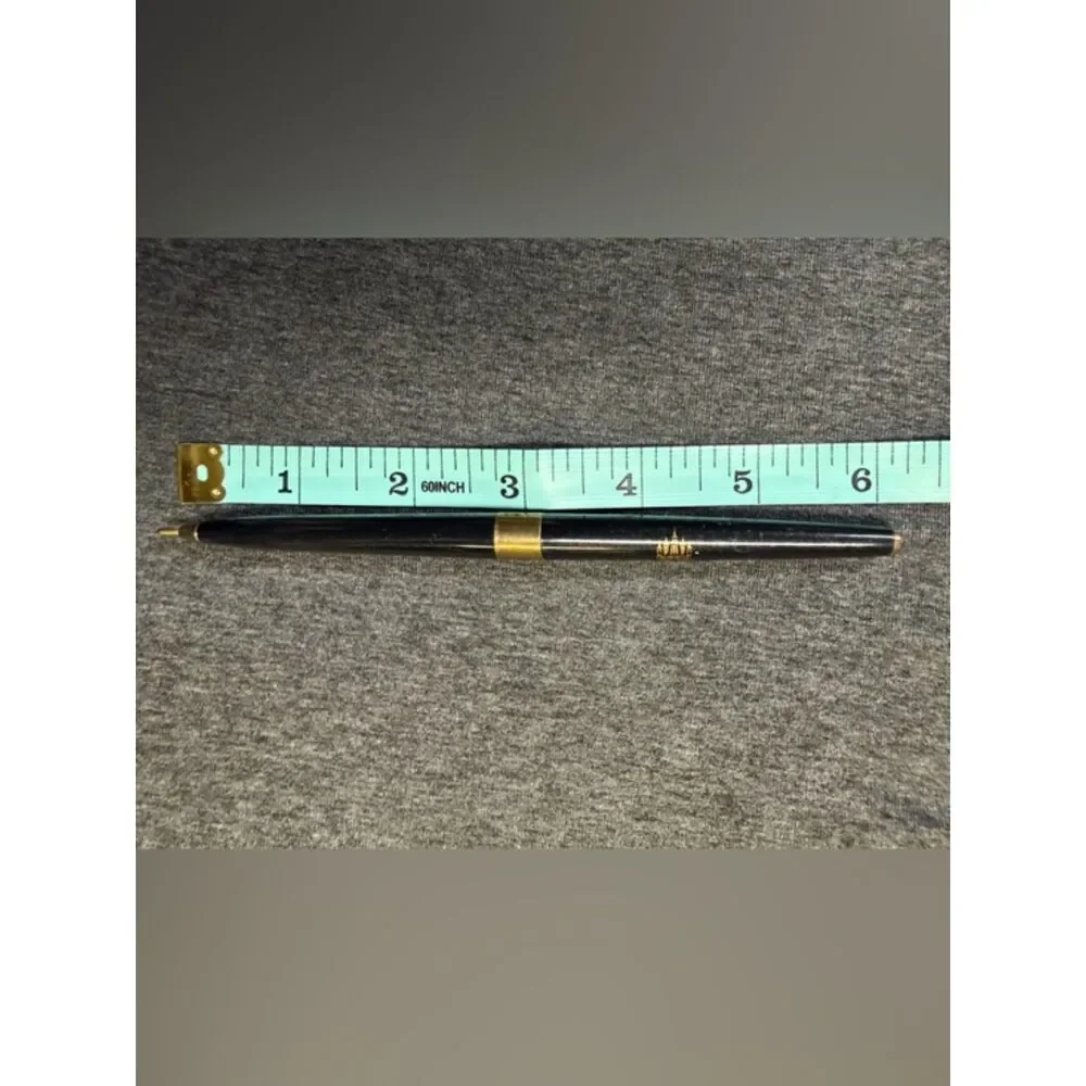 Trump’s Castle Souvenir Pen – Black & Gold Casino Memorabilia